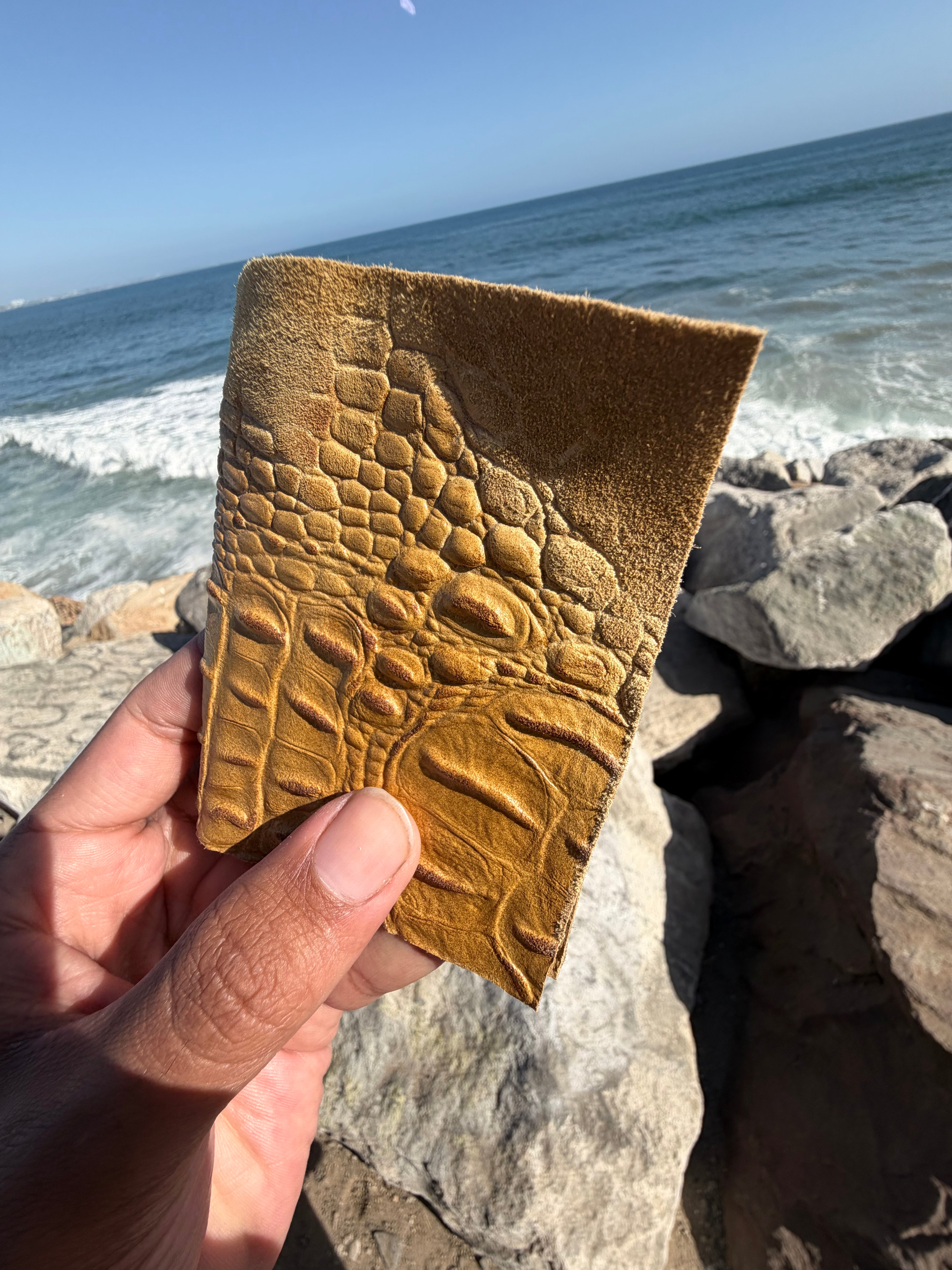 Italian hornback cowhide leather wallet